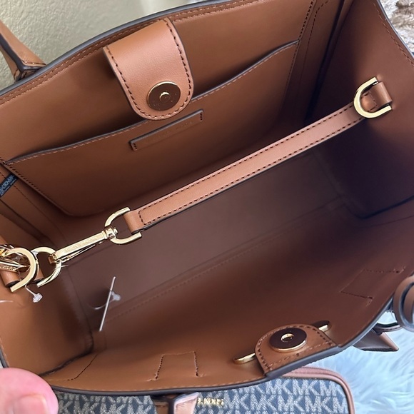 New Michael Kors kali satchel bag with iPad case - Picture 11 of 16
